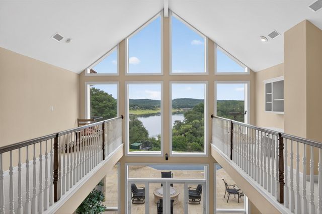 2819 Cliff PT, Spicewood, TX 78669