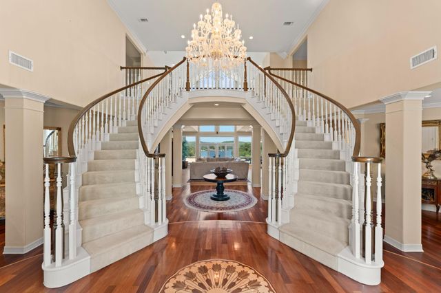 2819 Cliff PT, Spicewood, TX 78669