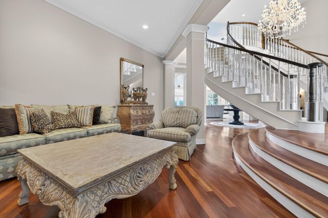 2819 Cliff PT, Spicewood, TX 78669