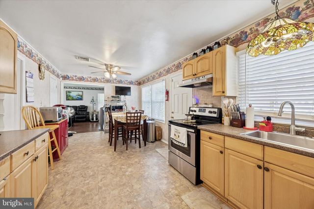 164 SOMERSET DR, Willingboro, NJ 08046