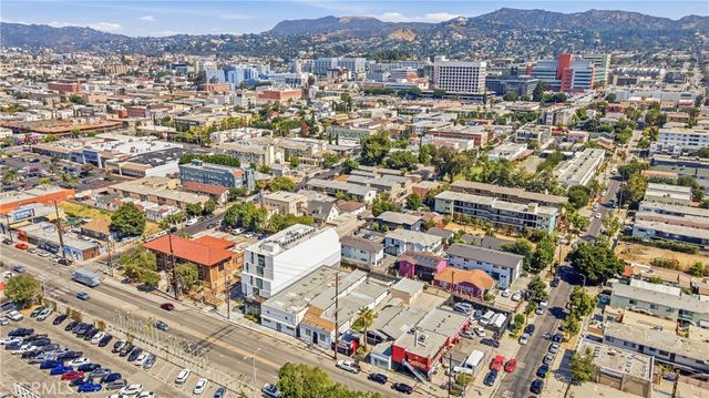 4563 Santa Monica, Los Angeles, CA 90029