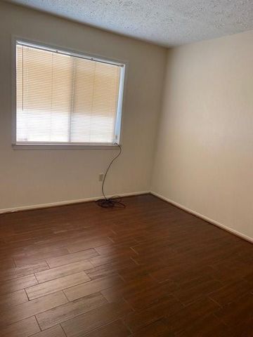 10122 Limewood Lane, Sugar Land, TX 77498