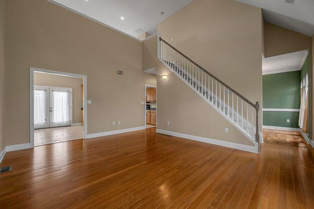 231 Lakeshore Drive, Georgetown, KY 40324