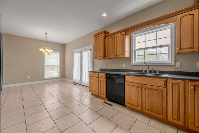 231 Lakeshore Drive, Georgetown, KY 40324