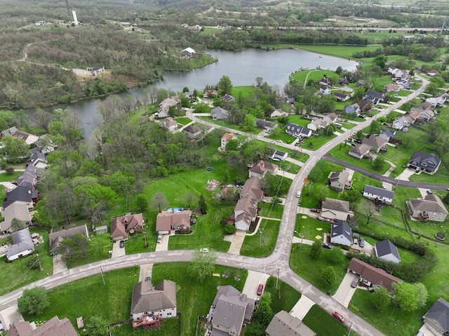 231 Lakeshore Drive, Georgetown, KY 40324