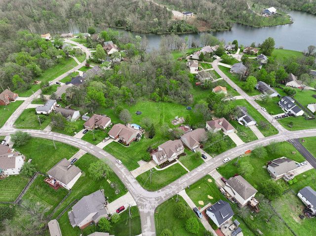231 Lakeshore Drive, Georgetown, KY 40324