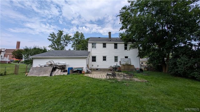 50 Amana Place, West Seneca, NY 14224