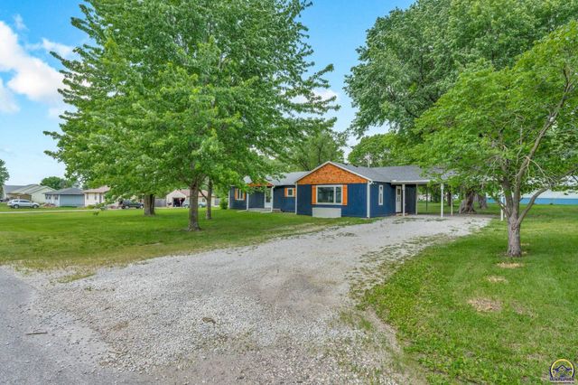 420 Osborn ST, Carbondale, KS 66414