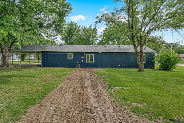420 Osborn ST, Carbondale, KS 66414