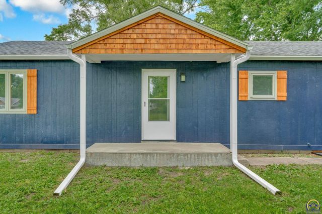 420 Osborn ST, Carbondale, KS 66414