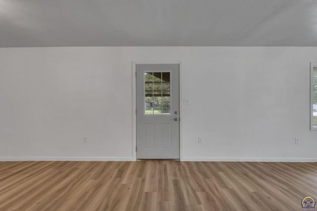 420 Osborn ST, Carbondale, KS 66414