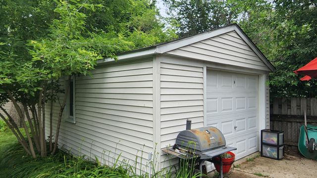 18705 Delaware Avenue, Redford, MI 48240