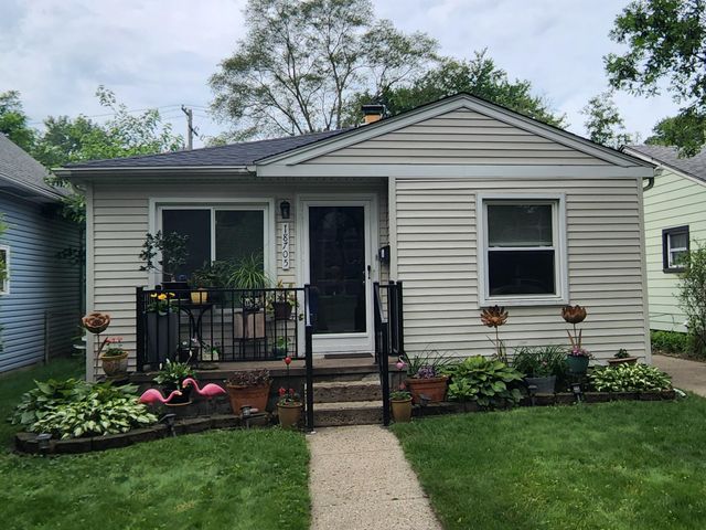 18705 Delaware Avenue, Redford, MI 48240