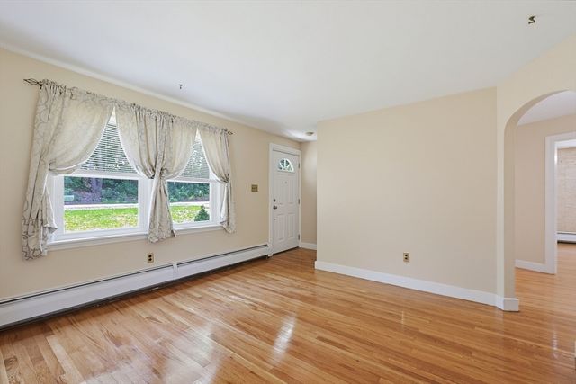156 Hampton St, Auburn, MA 01501