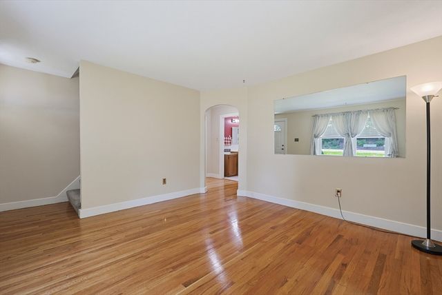 156 Hampton St, Auburn, MA 01501