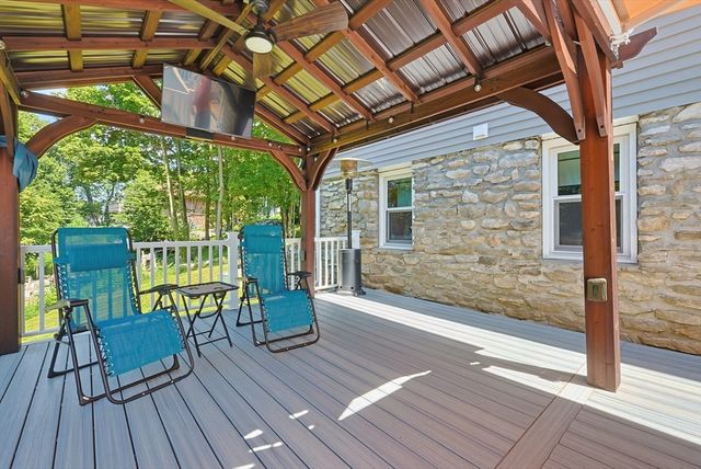 156 Hampton St, Auburn, MA 01501