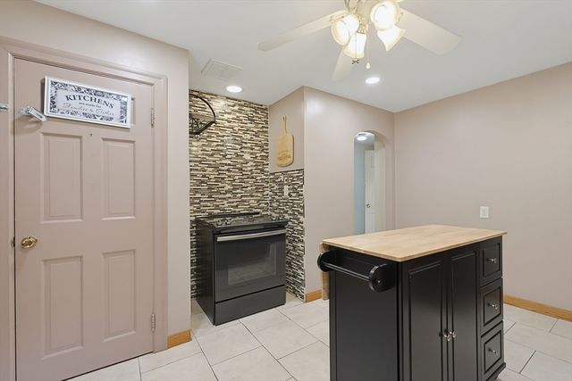 156 Hampton St, Auburn, MA 01501