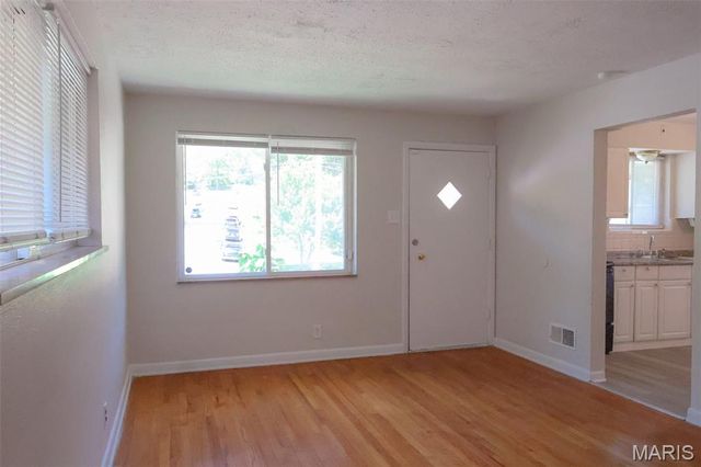 4300 Begg Boulevard, Northwoods, MO 63121