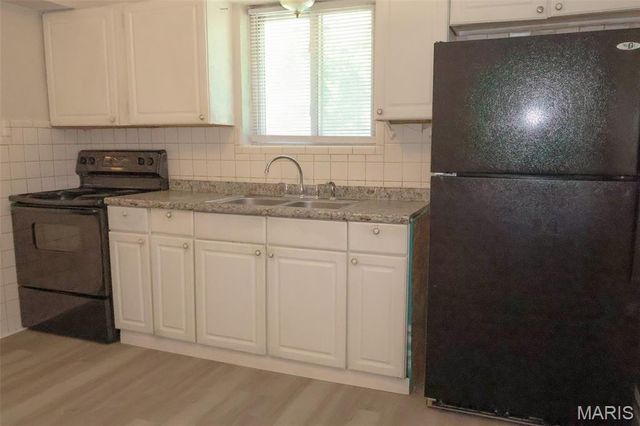 4300 Begg Boulevard, Northwoods, MO 63121