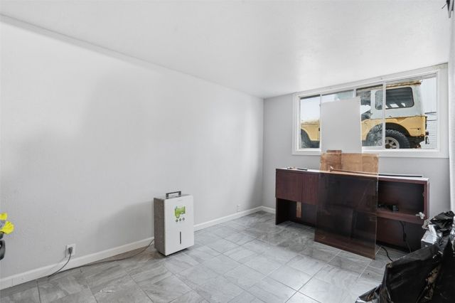 6807 Kingswood Lane NE, Cedar Rapids, IA 52402