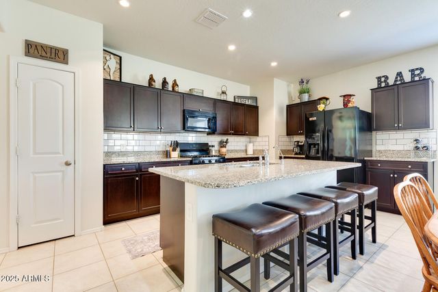 30216 W VERDE Lane, Buckeye, AZ 85396