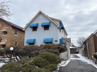 1407 S 13th Avenue, Maywood, IL 60153