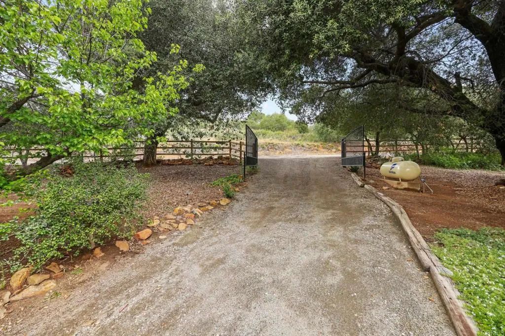 23855 Japatul Valley, Alpine, CA 91901