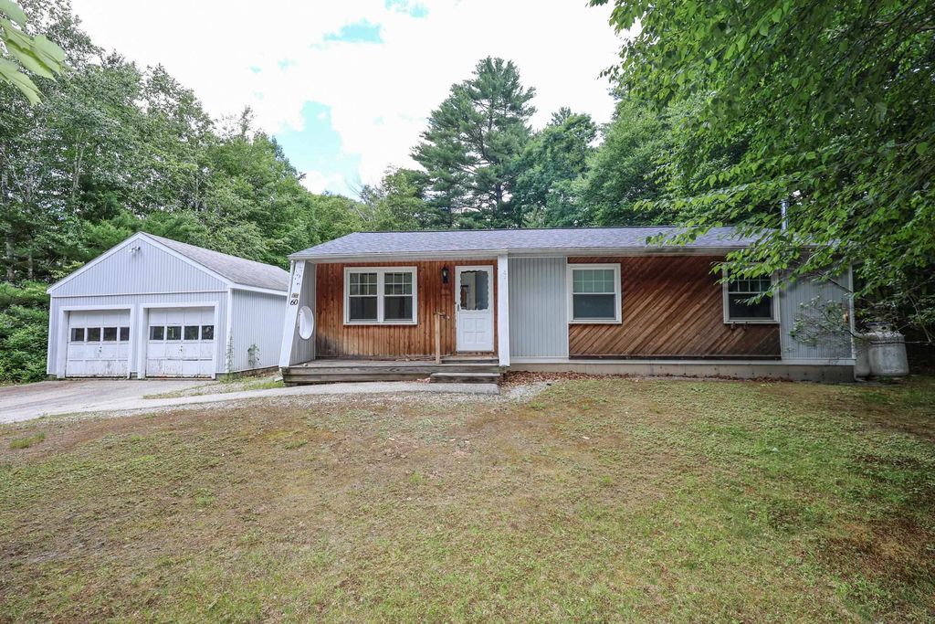 60 Farmer Road, Hooksett, NH 03016
