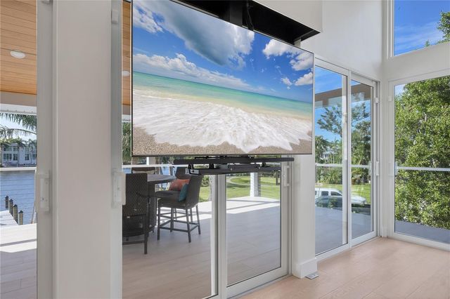 225 LITTLE POND LANE, Sarasota, FL 34242