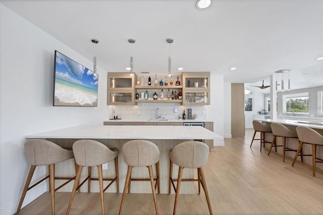 225 LITTLE POND LANE, Sarasota, FL 34242