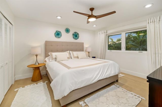 225 LITTLE POND LANE, Sarasota, FL 34242