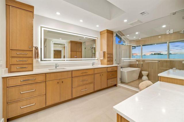 225 LITTLE POND LANE, Sarasota, FL 34242