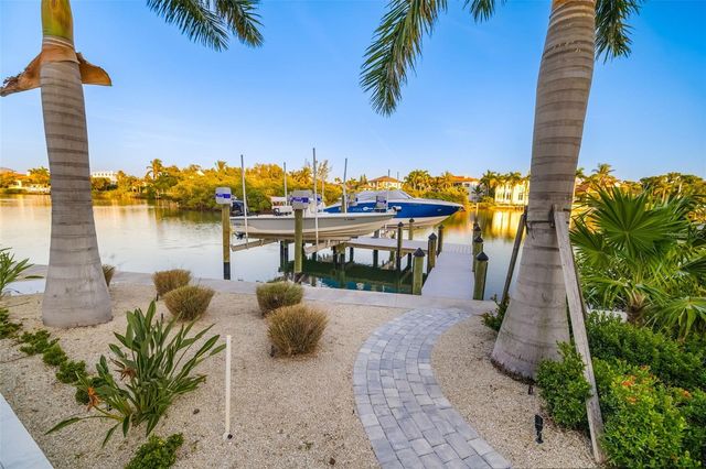 225 LITTLE POND LANE, Sarasota, FL 34242