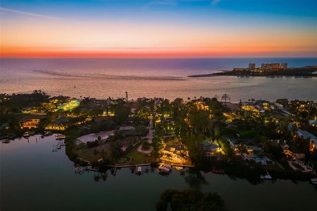 225 LITTLE POND LANE, Sarasota, FL 34242