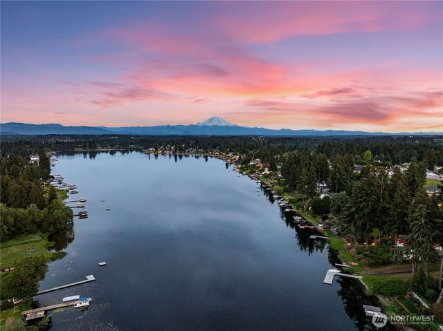 13249 SE 261st Street, Kent, WA 98042