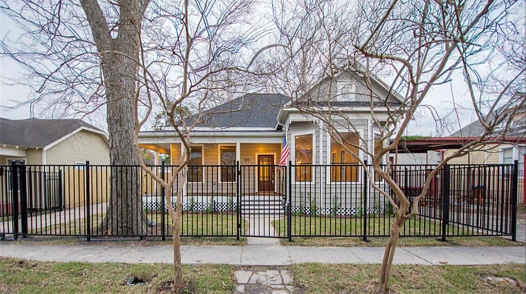 1815 Chapman Street, Houston, TX 77009