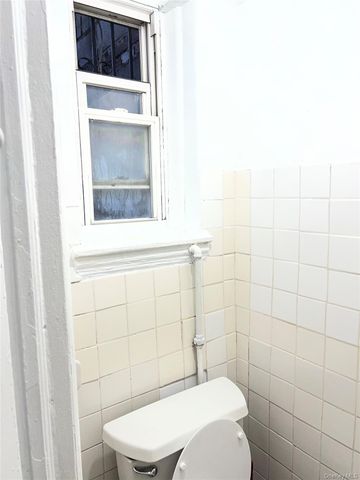 157 E 49th Street, Brooklyn, NY 11203