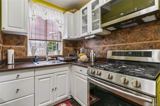 157 E 49th Street, Brooklyn, NY 11203