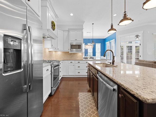 1153 Edinburgh PW, Chesapeake, VA 23322