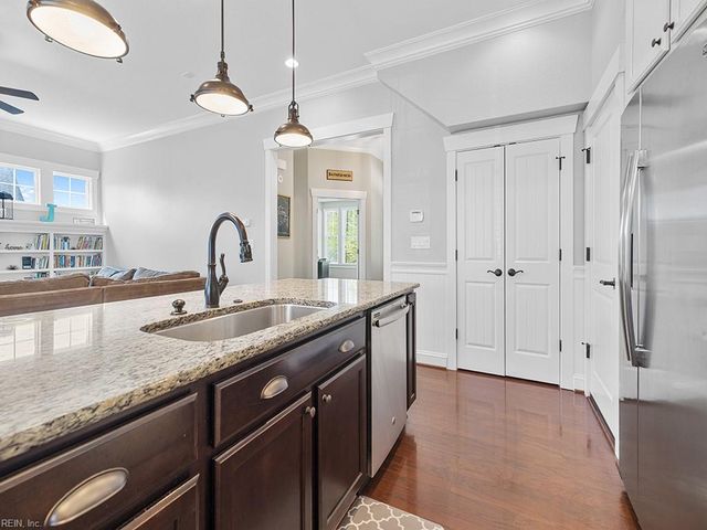 1153 Edinburgh PW, Chesapeake, VA 23322
