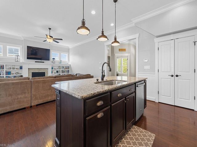 1153 Edinburgh PW, Chesapeake, VA 23322