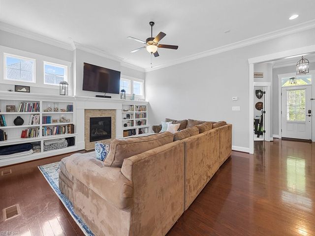 1153 Edinburgh PW, Chesapeake, VA 23322