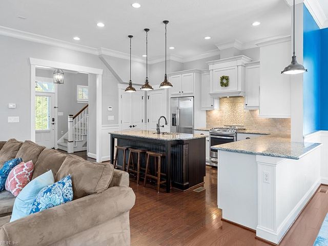 1153 Edinburgh PW, Chesapeake, VA 23322