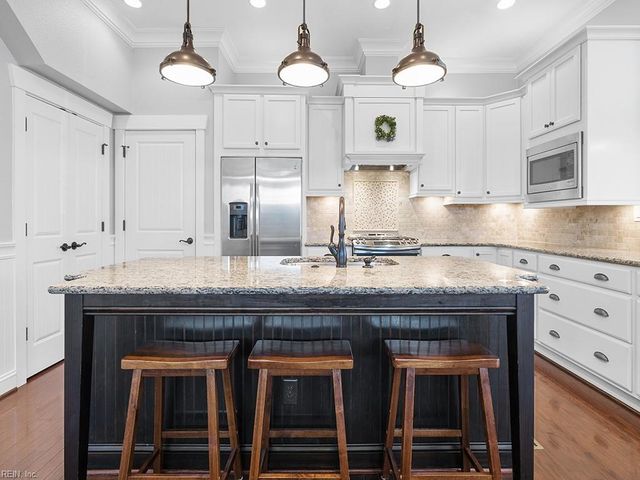 1153 Edinburgh PW, Chesapeake, VA 23322