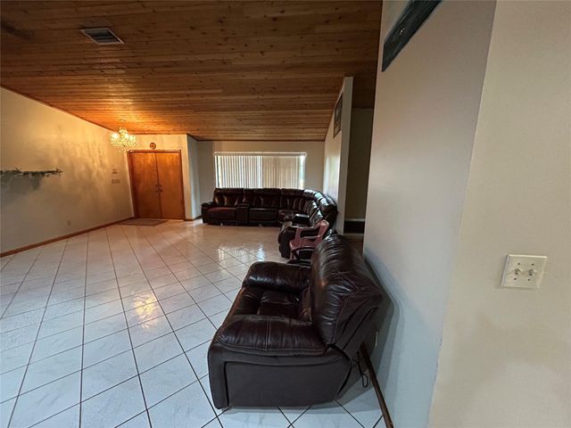 6383 NW 62nd Ter, Parkland, FL 33067