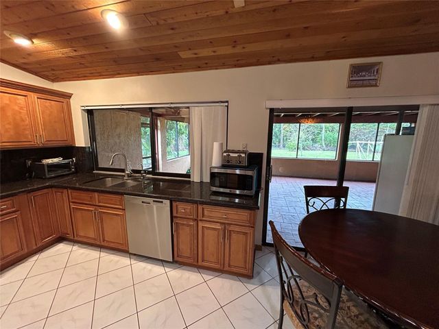 6383 NW 62nd Ter, Parkland, FL 33067