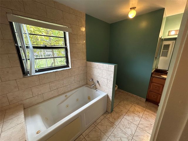 6383 NW 62nd Ter, Parkland, FL 33067