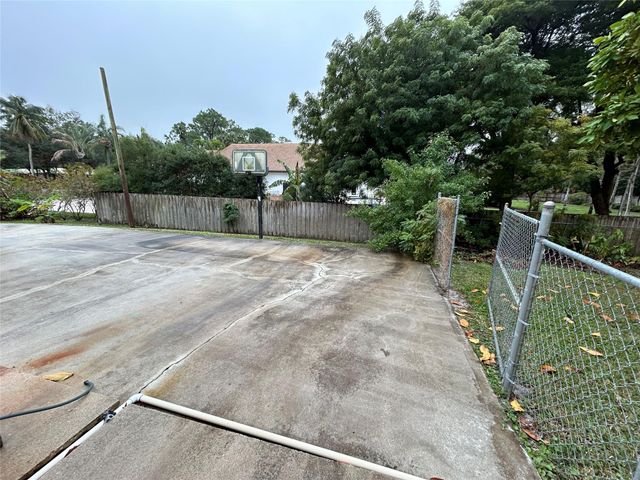6383 NW 62nd Ter, Parkland, FL 33067