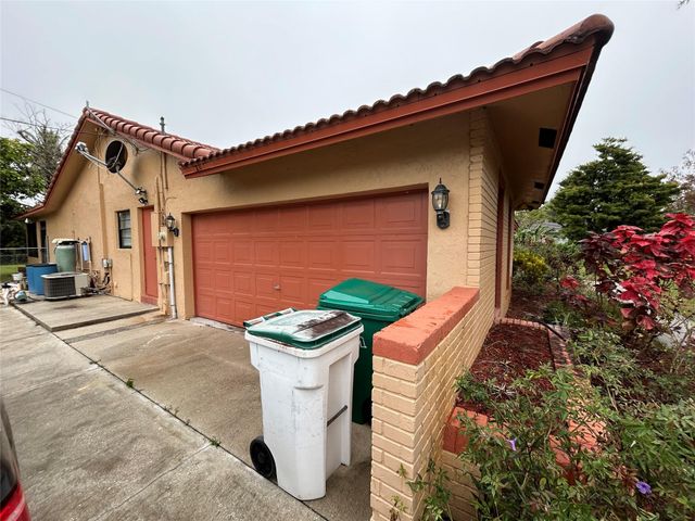 6383 NW 62nd Ter, Parkland, FL 33067