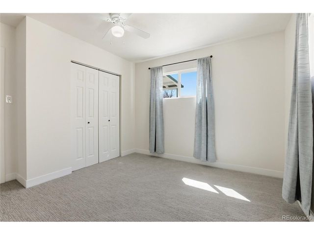 800 Vaughn St, Aurora, CO 80011